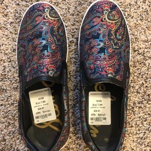 Sam Edelman paisley slide ons 7.5 great cond.